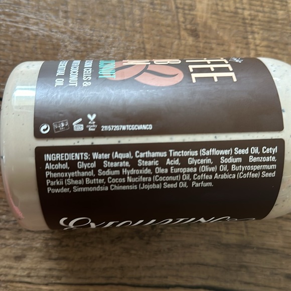 Exfoliating Coffee Scrub Cream Vanilla Coconut Unused bottle 24 Fl oz - Picture 3 of 9